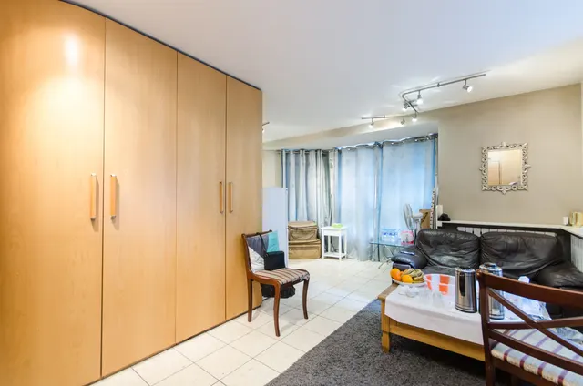 2 Sherborne Court, 180-186 Cromwell Road, London, photo 1
