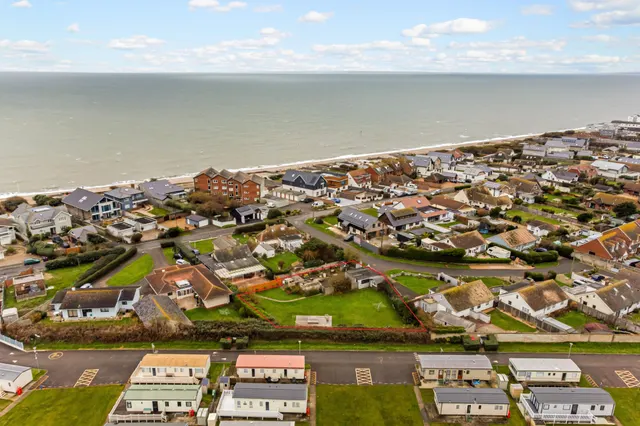 East Bracklesham Drive, Chichester, PO20, photo 1