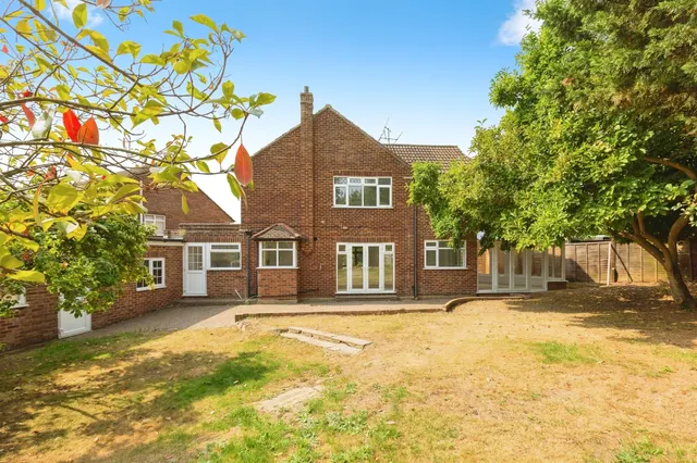 Minton Rise, Taplow, SL6, photo 2