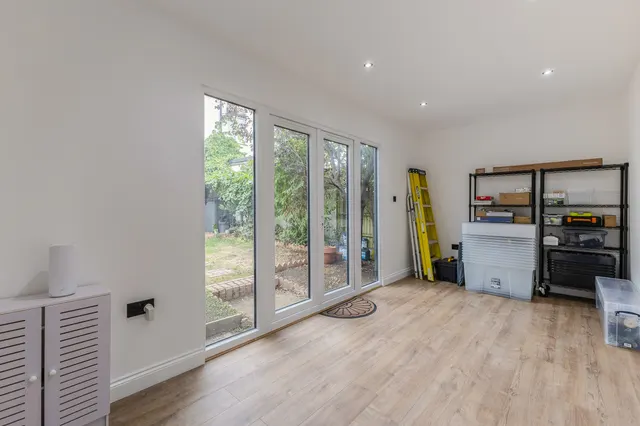 Photo 3 — South Vale, Harrow, HA1