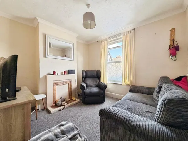 Catherine Terrace, Newport, PO30, photo 3