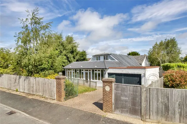Pennington Road, Tunbridge Wells, Kent, TN4 0TA, photo 1