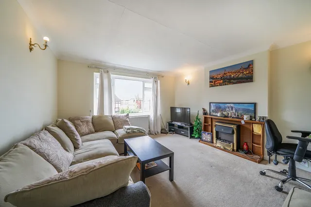 The Sigers, Pinner, HA5, photo 2