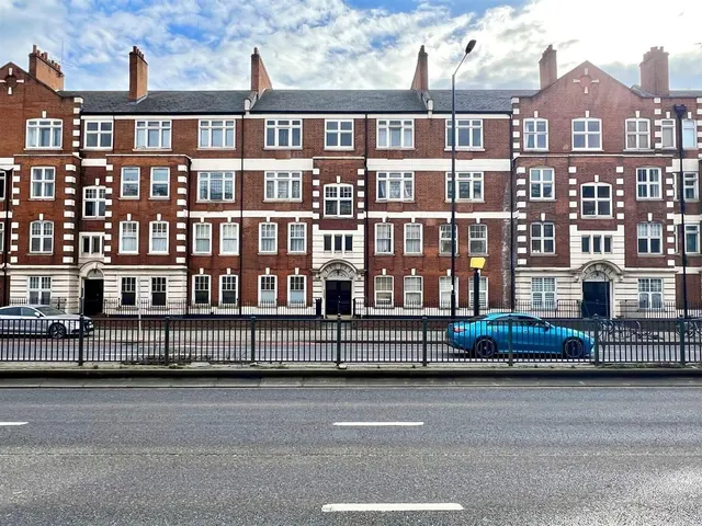 Talgarth Road, London, W14, photo 1