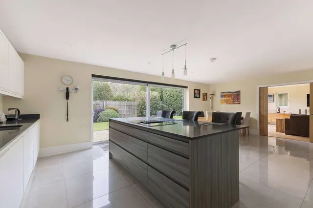 Photo 2 — Portsmouth Road, Hindhead, Hampshire, GU26 6FQ