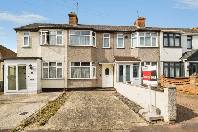 Mayswood Gardens, Dagenham, RM10, photo 1