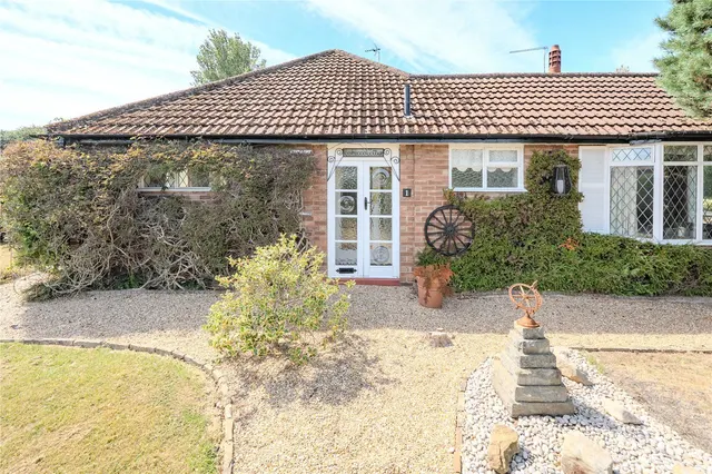 Rockwood Crescent, Calverley, LS28, photo 1