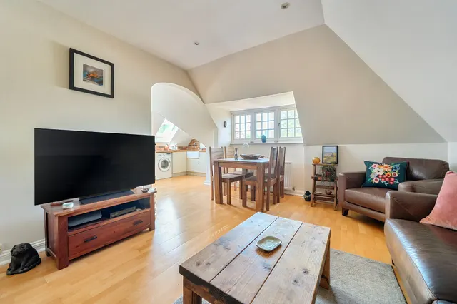 Ray Park Avenue, Maidenhead, SL6, photo 2
