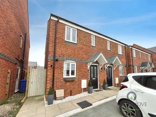 Hawarden Way, Stoke-on-Trent, Staffordshire, ST3, photo 1