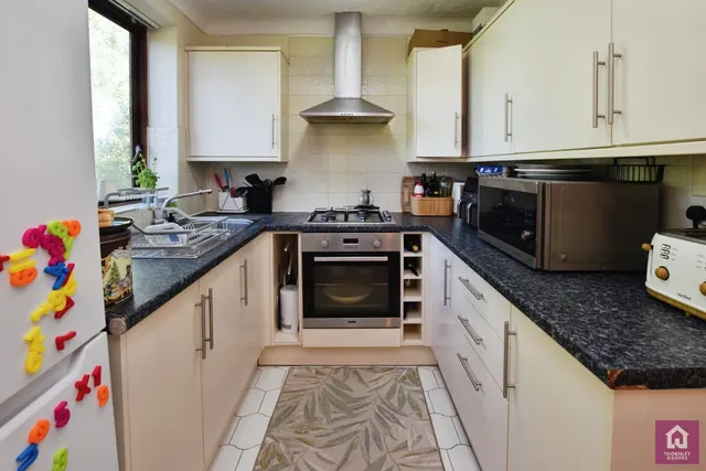 Derbyshire Road, Sale, M33, photo 3
