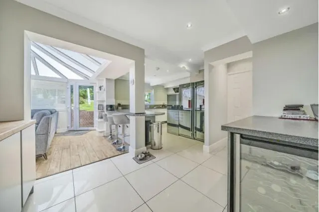 Henfield Close, Bexley, DA5, photo 3