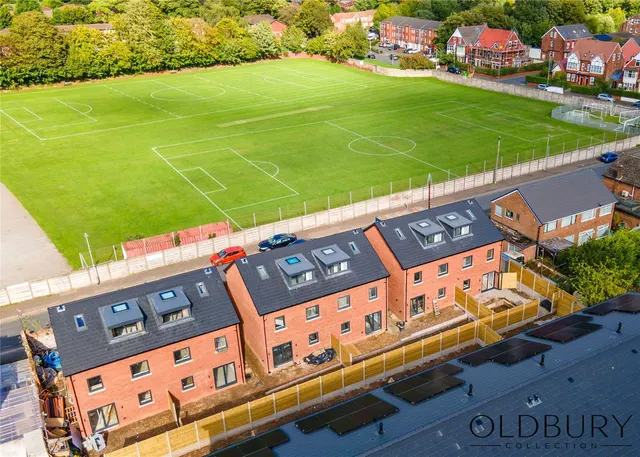 Bury Old Road, Prestwich, M7, photo 1