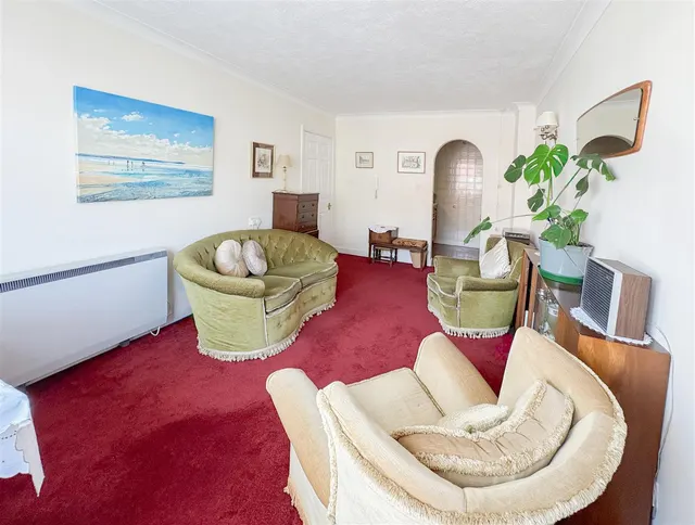 Photo 3 — St. Helens Crescent, Hastings, East Sussex, TN34 2SQ