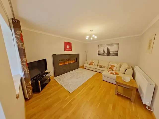 Breadalbane Crescent, Wick KW1 5AS, photo 1