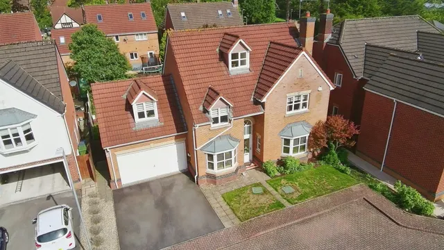 Clos Padrig Cardiff, CF3, photo 1