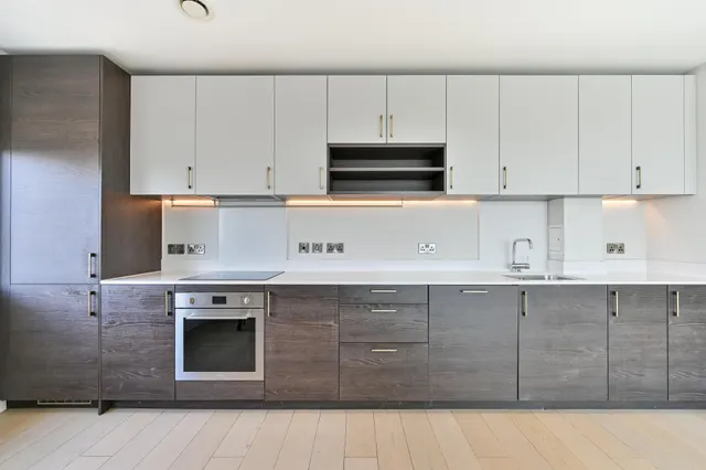 Photo 3 — Showflat 2 (2 bed), Charter Place, Hounslow