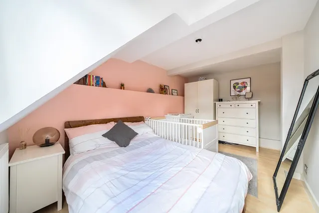 Photo 2 — Downton Avenue, Streatham Hill, London, SW2