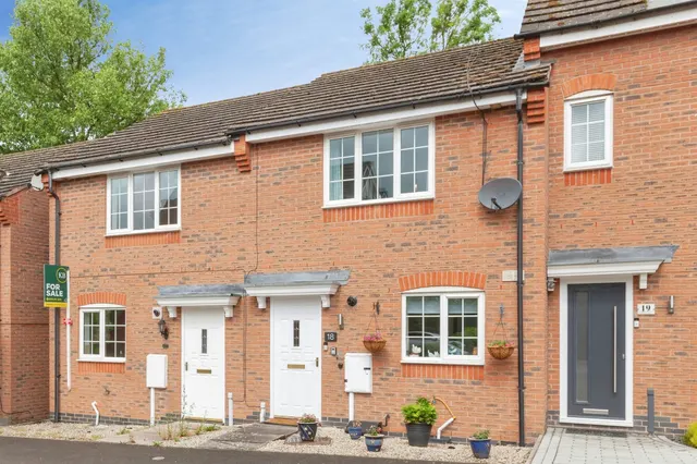 Erringtons Close, Oadby, LE2, photo 1