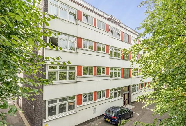 Shelburne Court, 3 Carlton Drive, SW15 2DQ, photo 1
