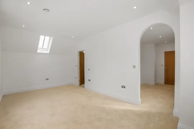 Bishopstone, Salisbury, SP5, photo 2