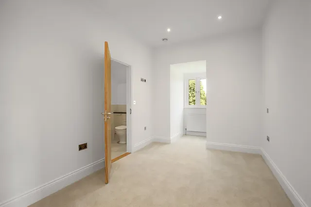 Bishopstone, Salisbury, SP5, photo 3