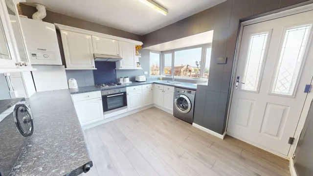 Courtway Drive, Sneyd Green, ST1, photo 3