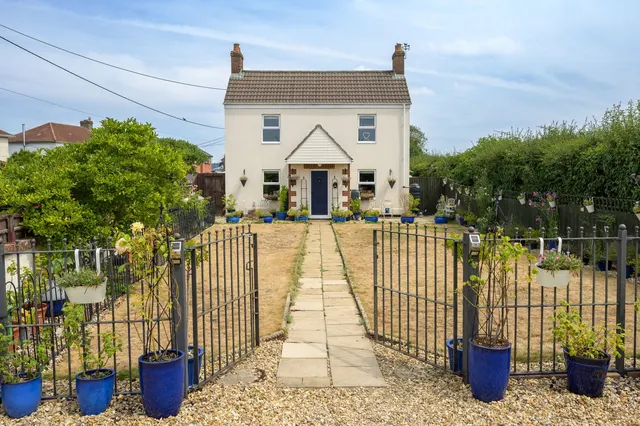 Photo 2 — Woodrow Road, Forest, Melksham, SN12 7RG