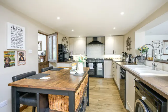 Photo 3 — Woodrow Road, Forest, Melksham, SN12 7RG