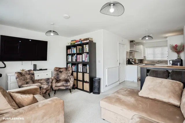 King Edward Avenue, Melton Mowbray, LE13, photo 2