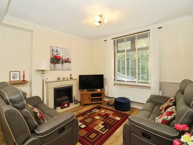 Photo 3 — Llanover Road, Pontypridd
