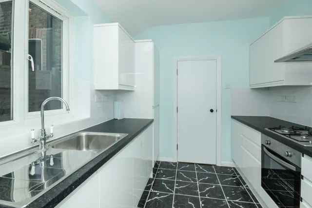 Humberstone Road, London, E13, photo 3