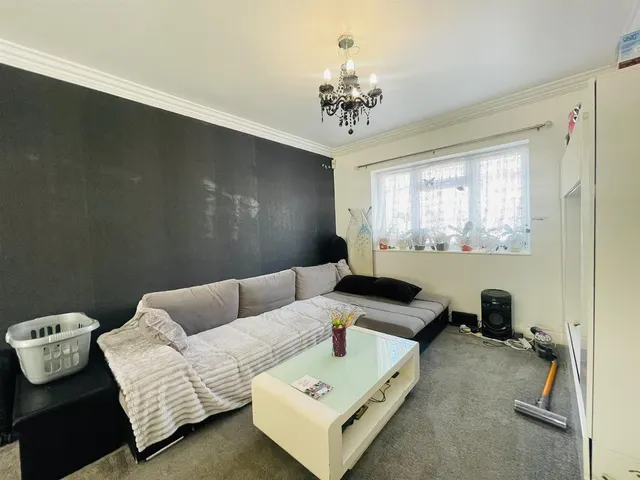 Photo 2 — Hedgemans Road, Dagenham RM9 6DL
