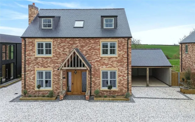 Photo 2 — Berry Thorpe Farm, Waltham Road, Thorpe Arnold, Melton Mowbray, LE14 4SD