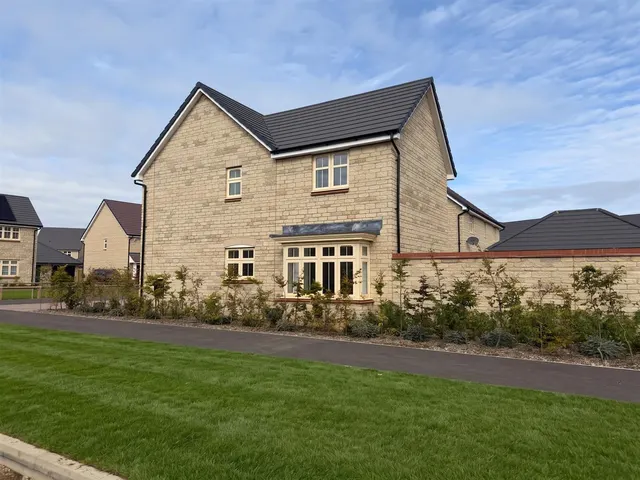 Lackham Place, Rowden Park Garden Village, SN15, photo 2