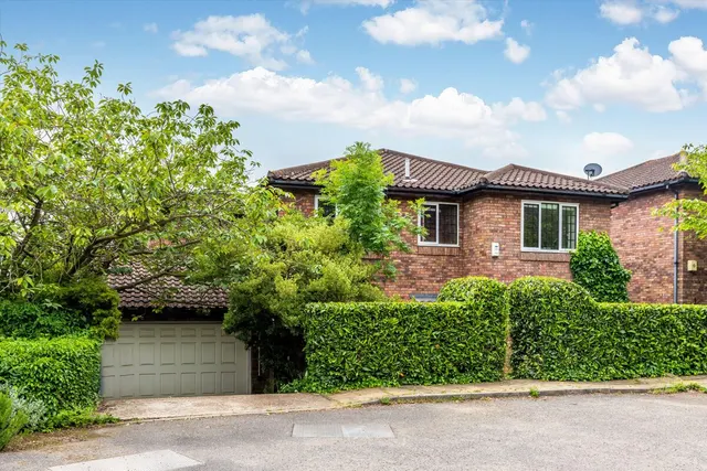 Arthur Road, Wimbledon, SW19, photo 1