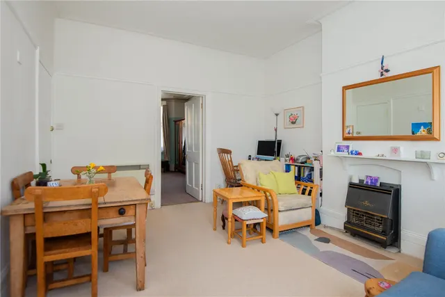 Onslow Road, Richmond, TW10, photo 3