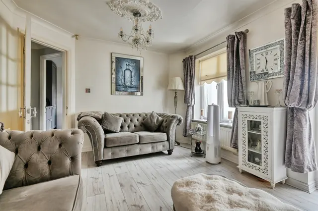 Ludworth Avenue, Marston Green, B37, photo 3