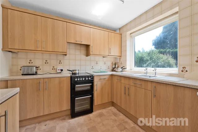 Photo 3 — Redmead Close, Kings Norton, Birmingham, B30 1EY