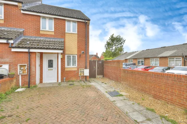 Summerlee Road, Finedon, Wellingborough, photo 1