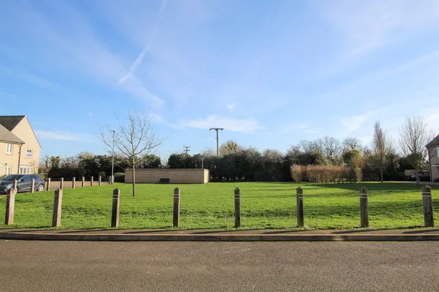 Photo 2 — Racecourse View, Cottenham, Cambridge