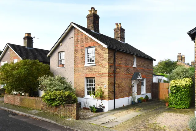 2 bedroom house — Edward Road, , SE20
