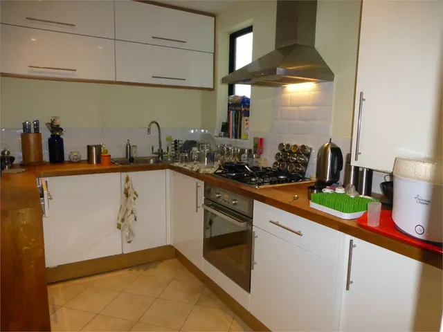 Mayfield Gardens, Hanwell, W7, photo 1