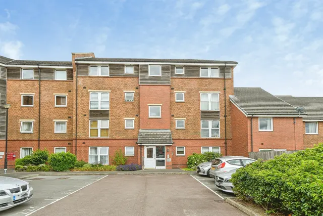Yersin Court, Swindon, photo 1