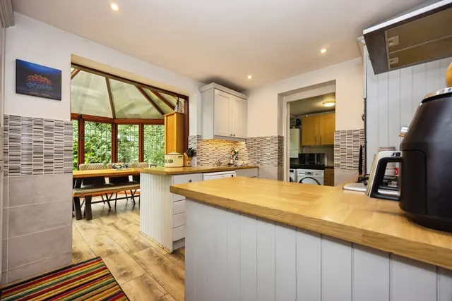 Church Road, Milford, GU8, photo 2