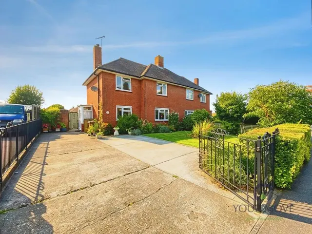 Station Road, Teynham, Kent, ME9, photo 1