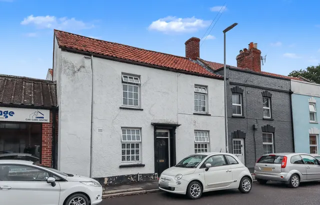 Benedict Street, Glastonbury, photo 1