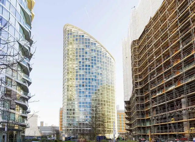 Fairmont Avenue, Canary Wharf, E14, photo 1