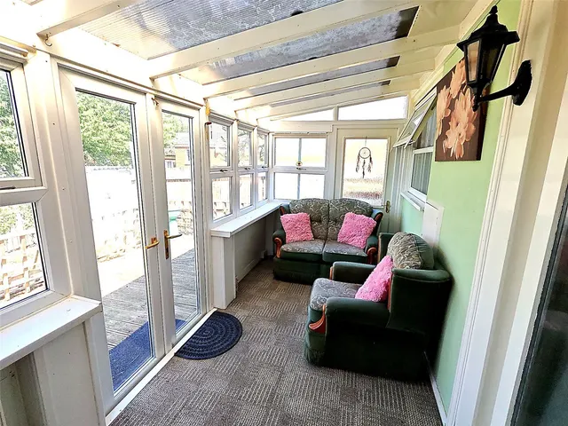 Photo 2 — Bradwell Drive, NOTTINGHAM, Nottinghamshire, NG5