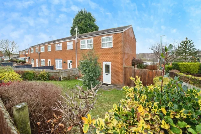 Bradwell Drive, NOTTINGHAM, Nottinghamshire, NG5, photo 1