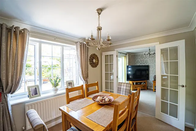Celandine Drive, St. Leonards-On-Sea, photo 3